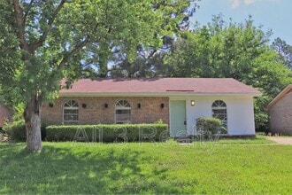 Building Photo - 4446 Wimbledon Rd