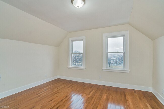 Building Photo - 5 br, 2.5 bath House - 74 Hillside Ave