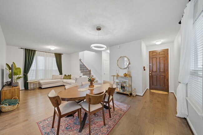 Building Photo - 8624 Cedar Plains Ln