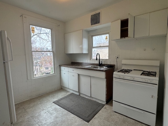 Foto del edificio - 3129 Pioneer Ave