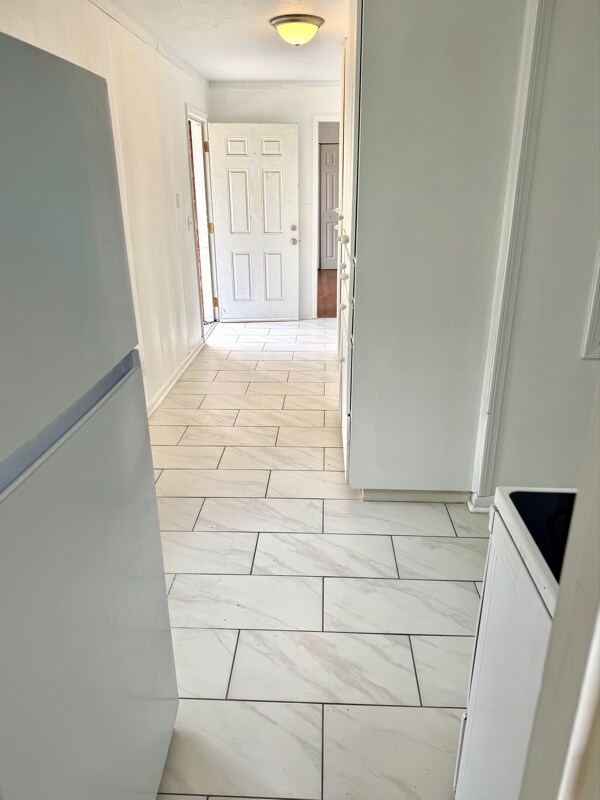 Building Photo - 2502 Ave O NW