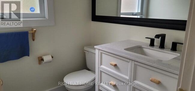 Photo du bâtiment - 7 Covington Pl