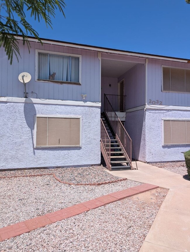 Building Photo - 2032 N Hunt Cir