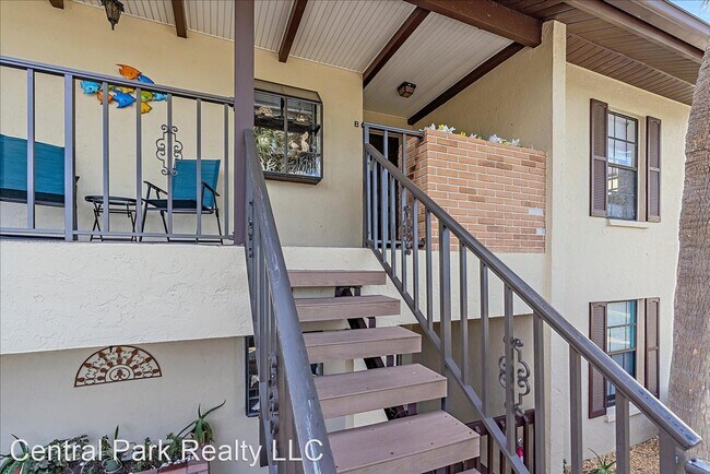 Foto del edificio - 2 br, 2 bath House - 320 Mission Trail Nor...
