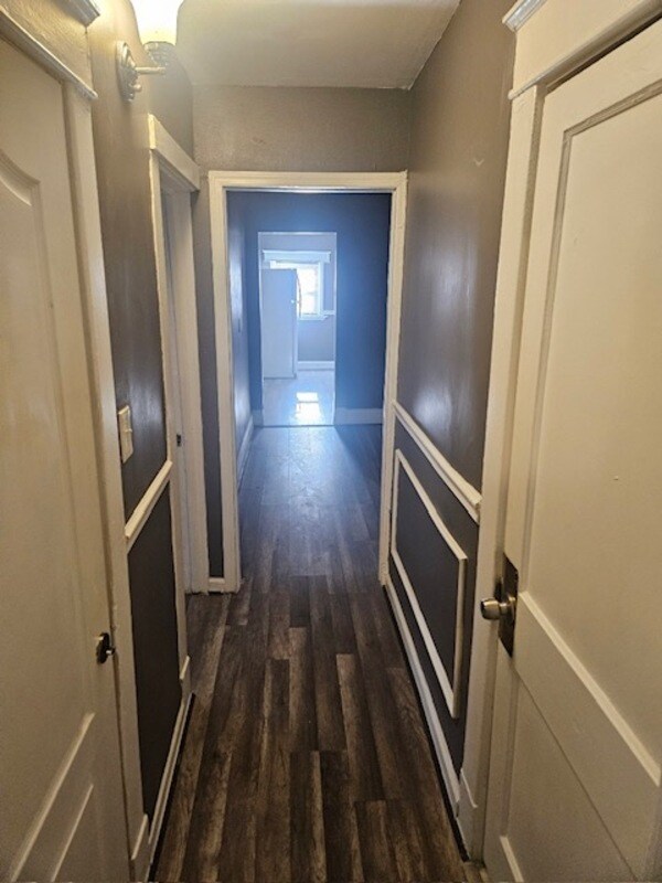 Building Photo - 4011 Parkwood Avenue - 1