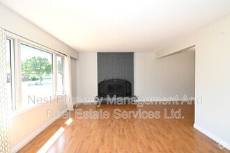 Building Photo - 1362 Aleza Crescent