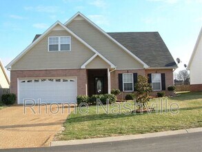 Building Photo - 1019 Golf View Way