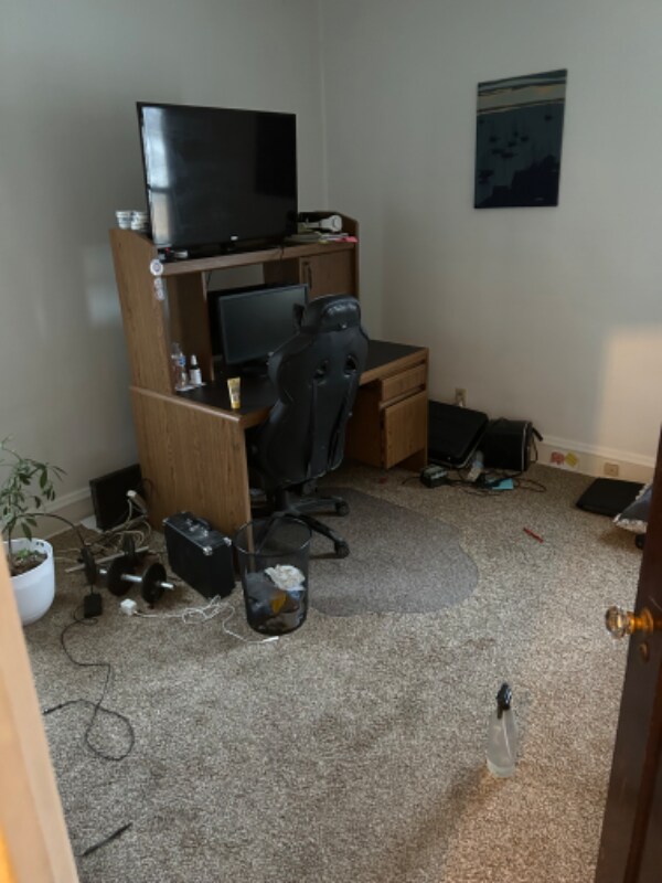 Building Photo - 2082 Lewis Dr