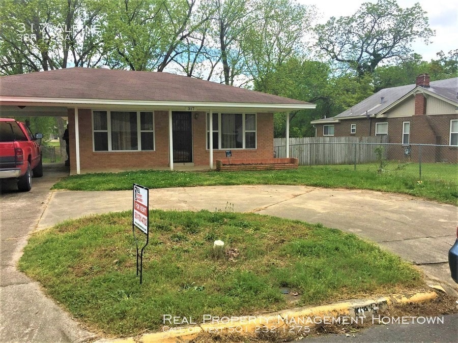 Primary Photo - 317 Alpine St