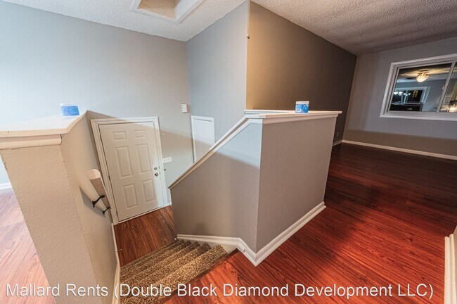 Building Photo - 3 br, 1.5 bath House - 1344 Emery St