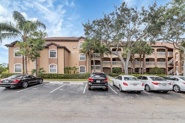 Foto del edificio - AVAILABLE ON 03/01/2026  Updated condo located in amazing location in Orlando!