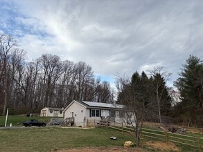 Building Photo - 2016 Harkins Rd