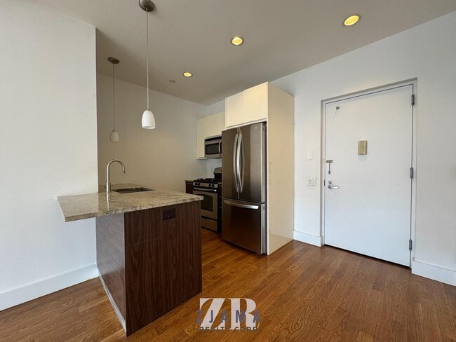 Building Photo - 836 Bergen St