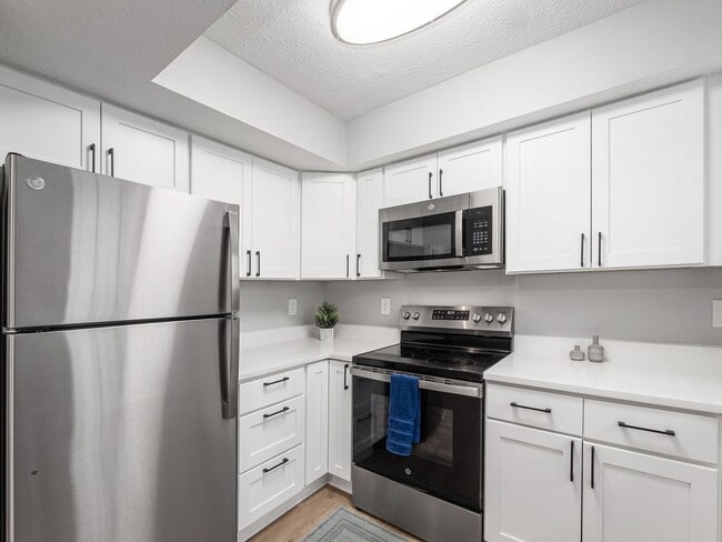 Building Photo - 138 Blakeford Dr