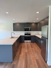 Building Photo - 705 W Lake Samish Dr