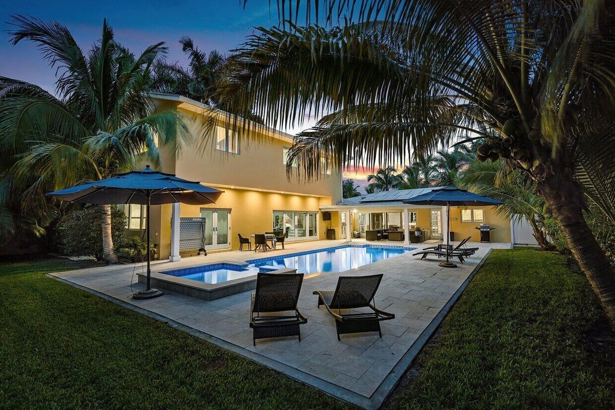 Foto principal - 310 NW 18th St