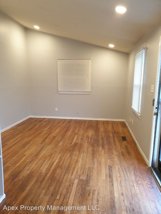 Building Photo - 3 br, 1 bath House - 2501 Truman Ave