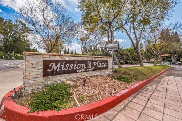 Building Photo - 10699 San Diego Mission Rd