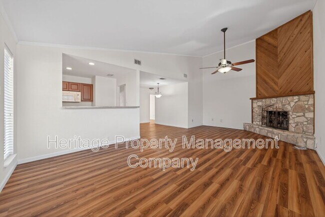 Foto del edificio - 609 Oak Park Dr