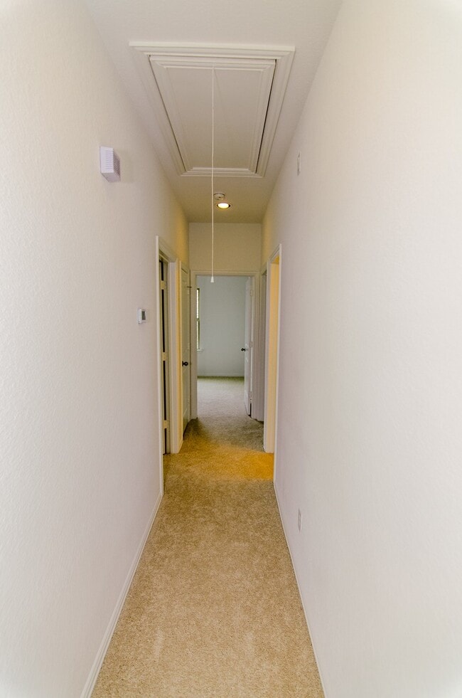 Building Photo - 18122 Glenlyon Dr