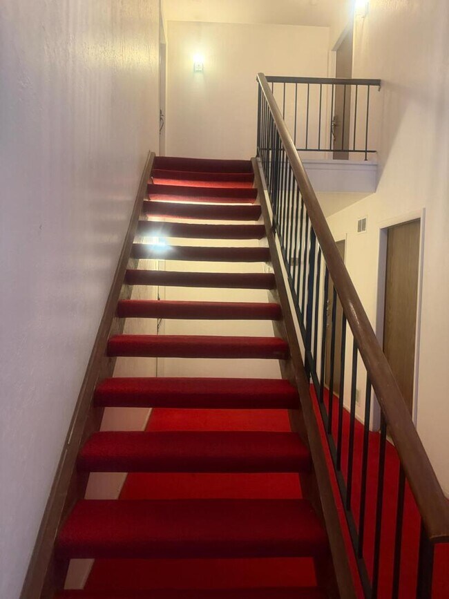 Foto del edificio - 327 Wildberry Ct