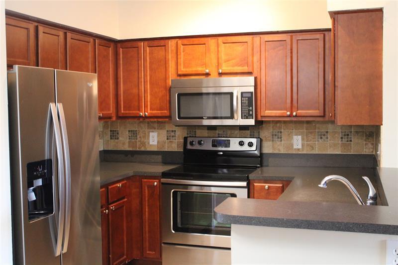 Foto principal - 7630 Westwood Dr