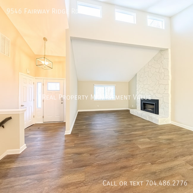 Building Photo - 9546 Fairway Ridge Rd