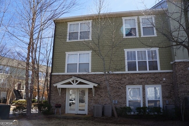 Building Photo - 490 S Barnett Shoals Rd