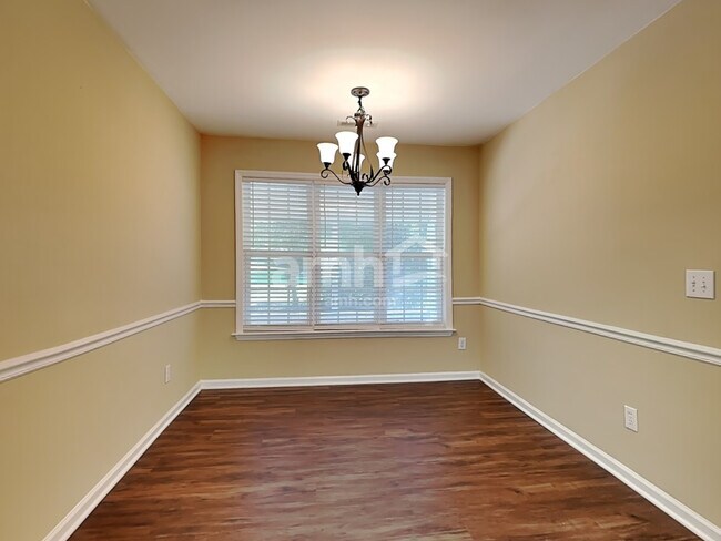 Foto del edificio - 1621 Harper Spring Drive