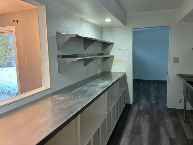 Building Photo - 4317 E State Blvd