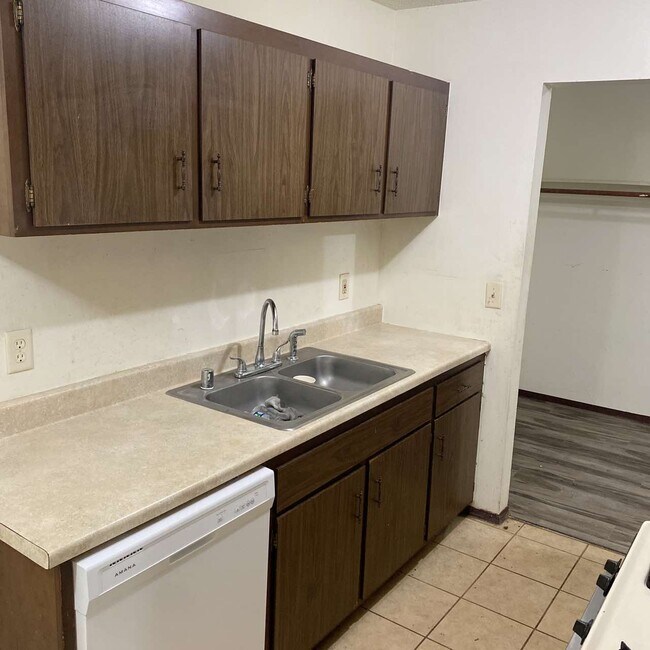 Foto del edificio - 7224 Camden Ave N
