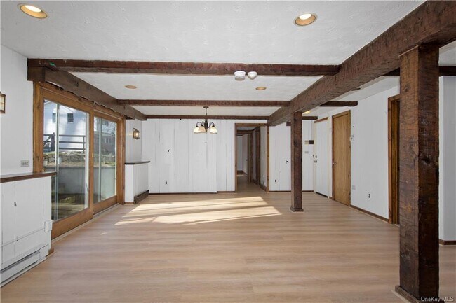 Building Photo - 36 Hilltop Dr