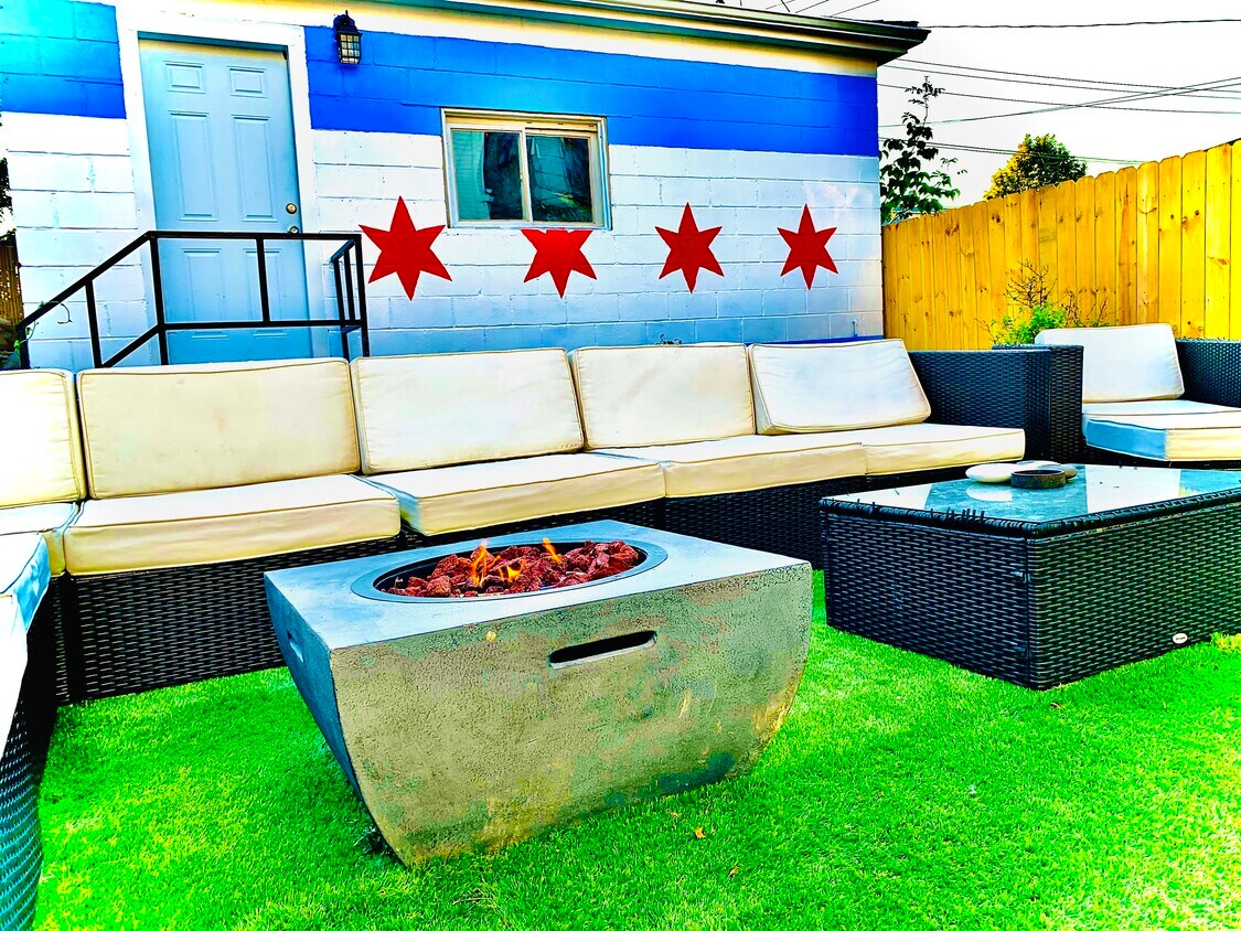 Foto principal - 1422 N Lawndale Ave