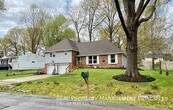 Foto principal - *MOVE-IN SPECIAL* Spacious, Updated 4-Bedr...