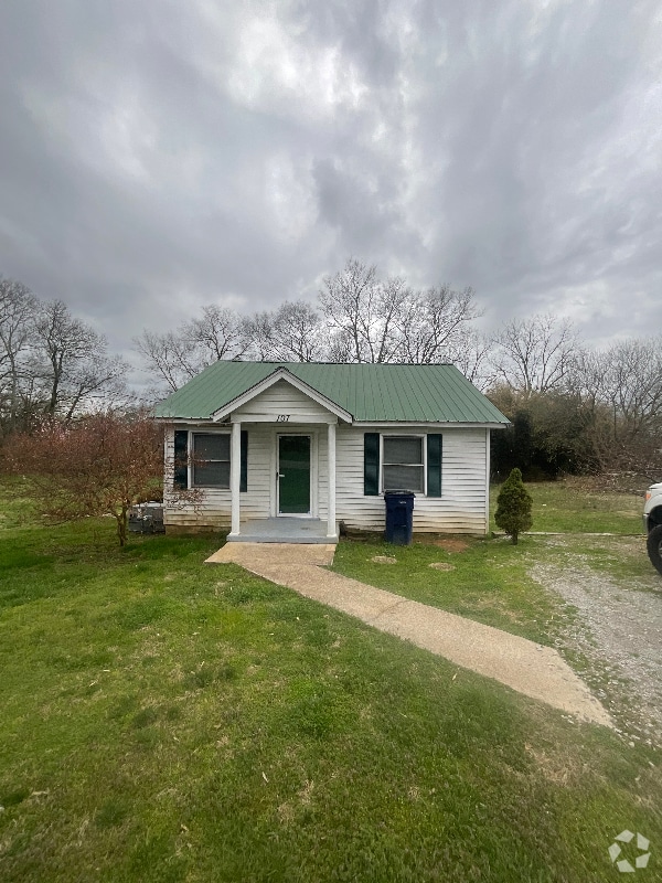 Building Photo - 107 Westover Dr