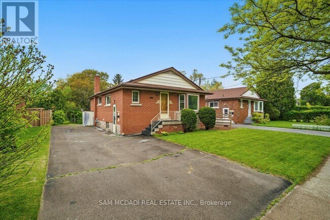 Building Photo - 1414 Fisher Ave