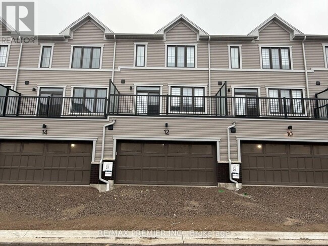 Building Photo - 12 Kingbird Cmn