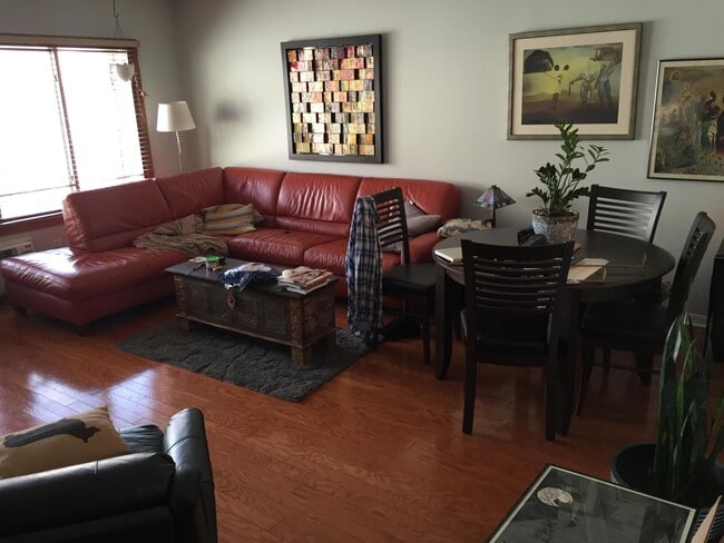 Building Photo - 2619 W Agatite Ave