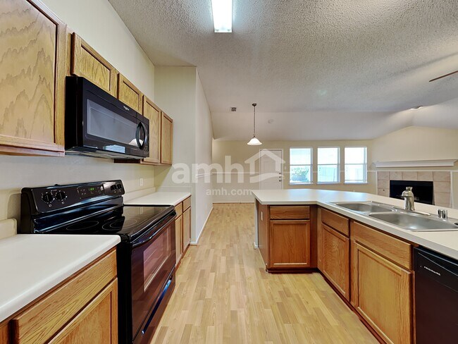 Foto del edificio - 517 Pinto Ln