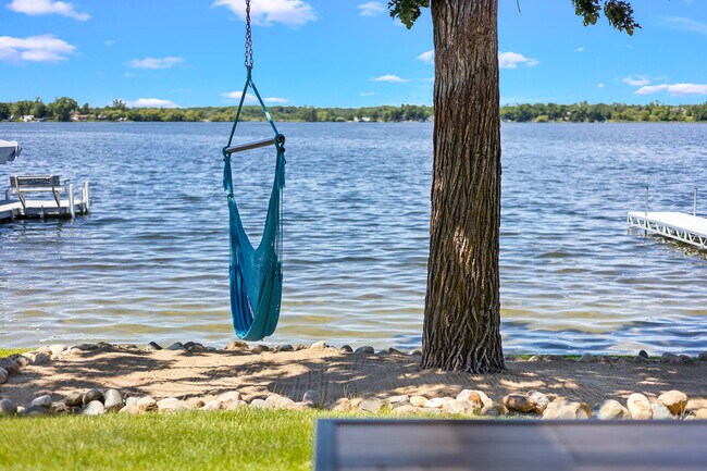 Junto al lago - 27166 Little Floyd Lake Rd