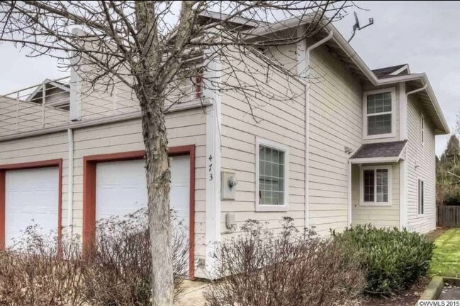 Foto del edificio - 473 NE Conifer Blvd