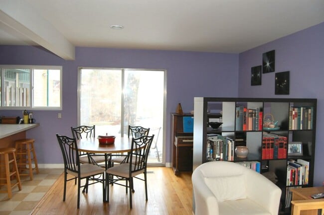 Building Photo - 1785 Hideaway Lane Dr