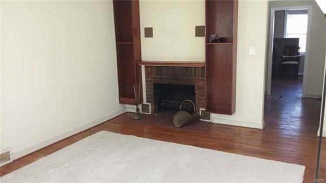 Foto del edificio - 4 Overbrook Crescent