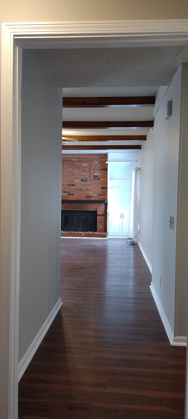 Building Photo - 14500 S Summertree Ln
