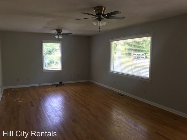 Building Photo - 3 br, 2 bath House - 127 Creekview Court