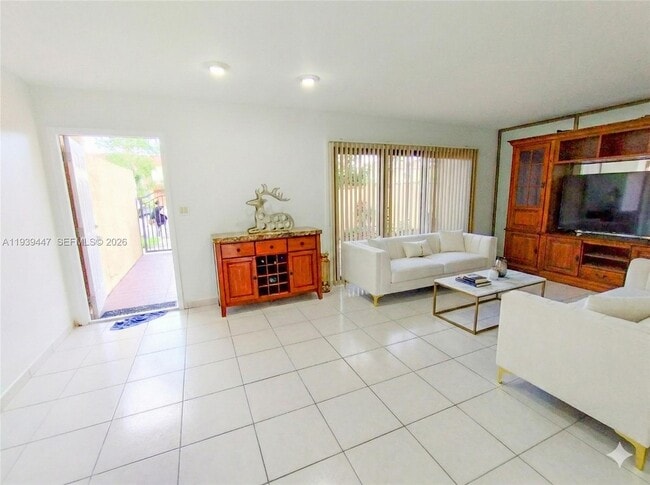 Foto del edificio - 7734 Balboa St