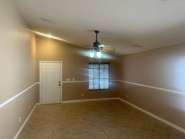 Foto del edificio - NW!! Single Story Home!! No Carpet!! Pot S...