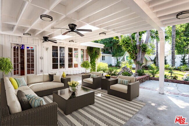 Foto del edificio - 14842 Morrison St