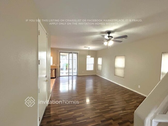 Building Photo - 6446 W Valencia Dr