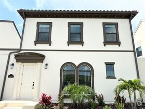 Building Photo - 8436 Lyside Dr